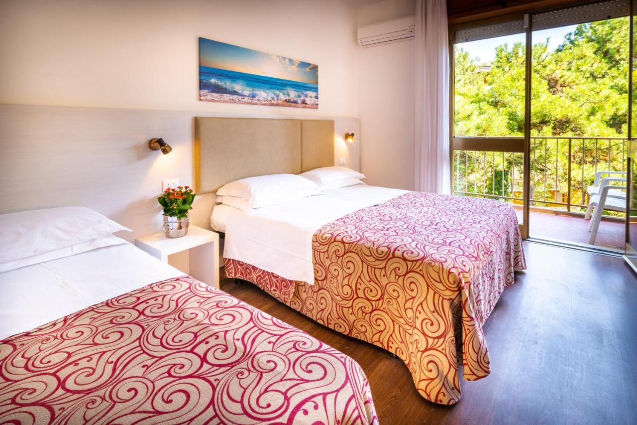 Hotel Niagara Lignano Sabbiadoro Buitenkant foto