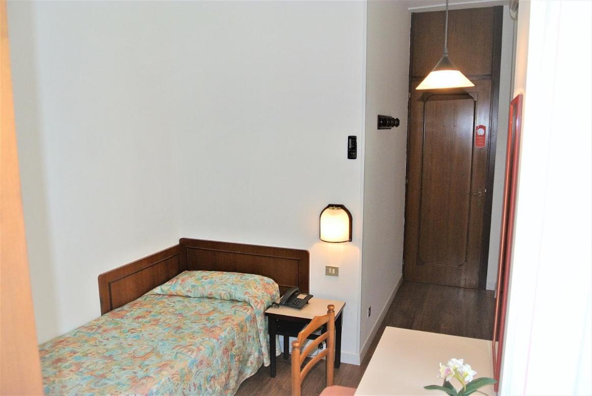 Hotel Niagara Lignano Sabbiadoro Kamer foto