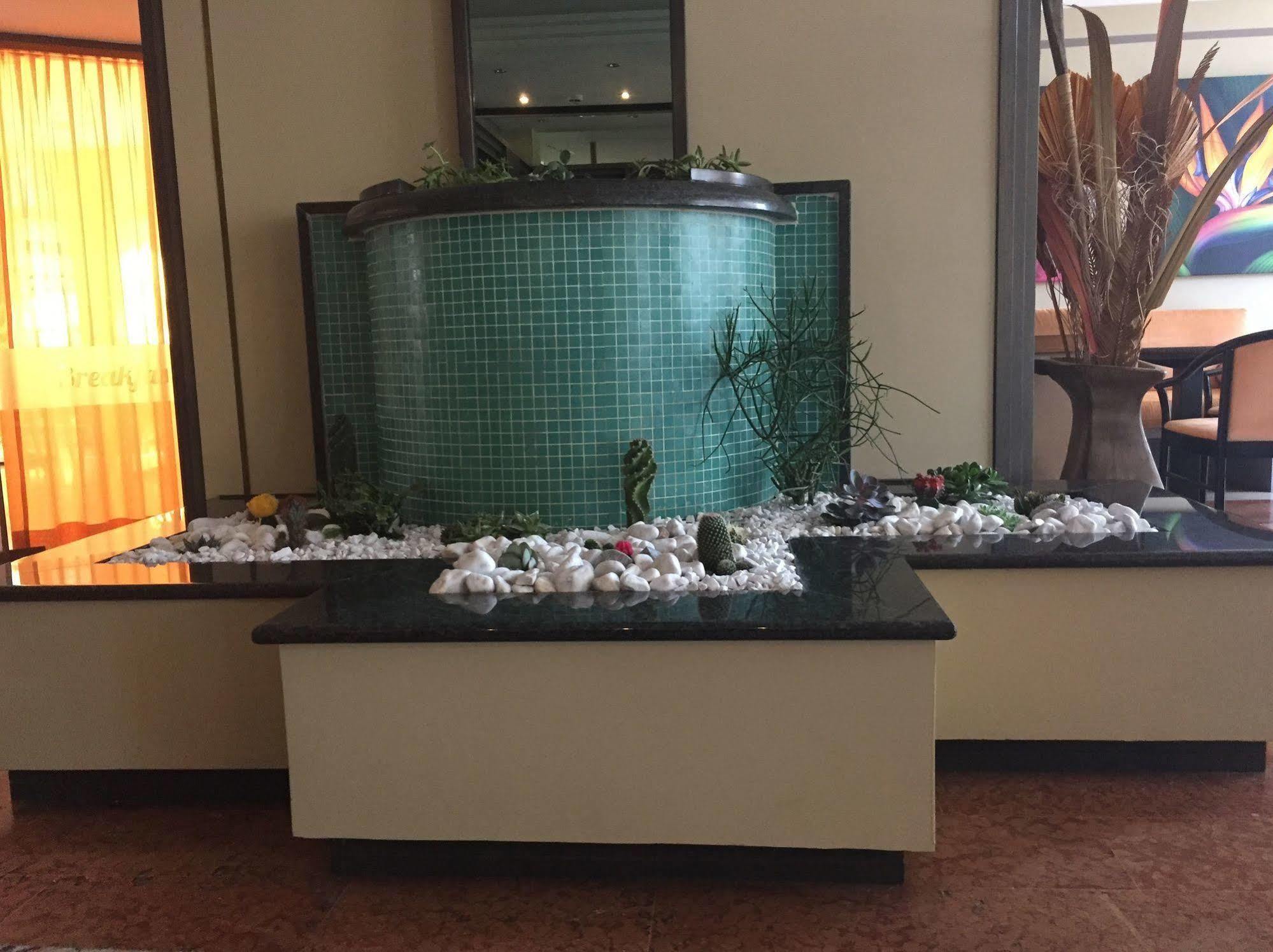 Hotel Niagara Lignano Sabbiadoro Buitenkant foto